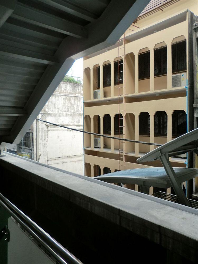 The Mix Bangkok - Bts Phrakhanong Extérieur photo